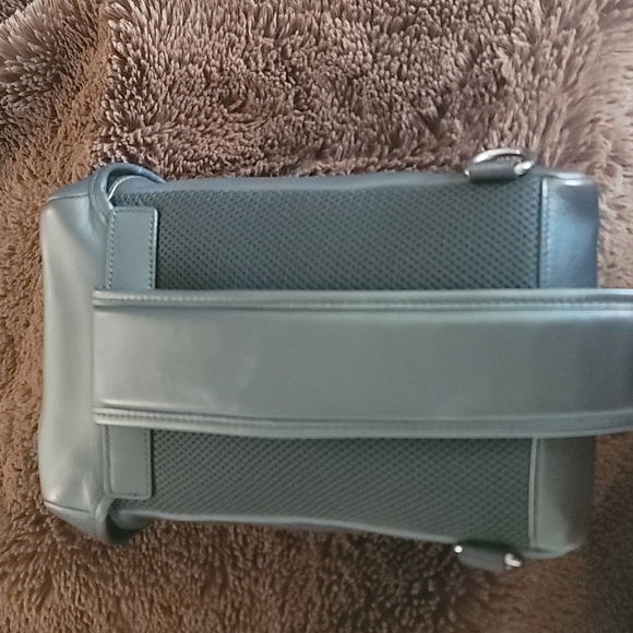 Coach sling trekker backpack. - Picture 2 of 8